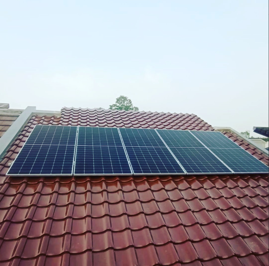 pemasangan plts 2kwp di bsd, tangsel. pemasangan plts 2kwp di bsd, tangsel.